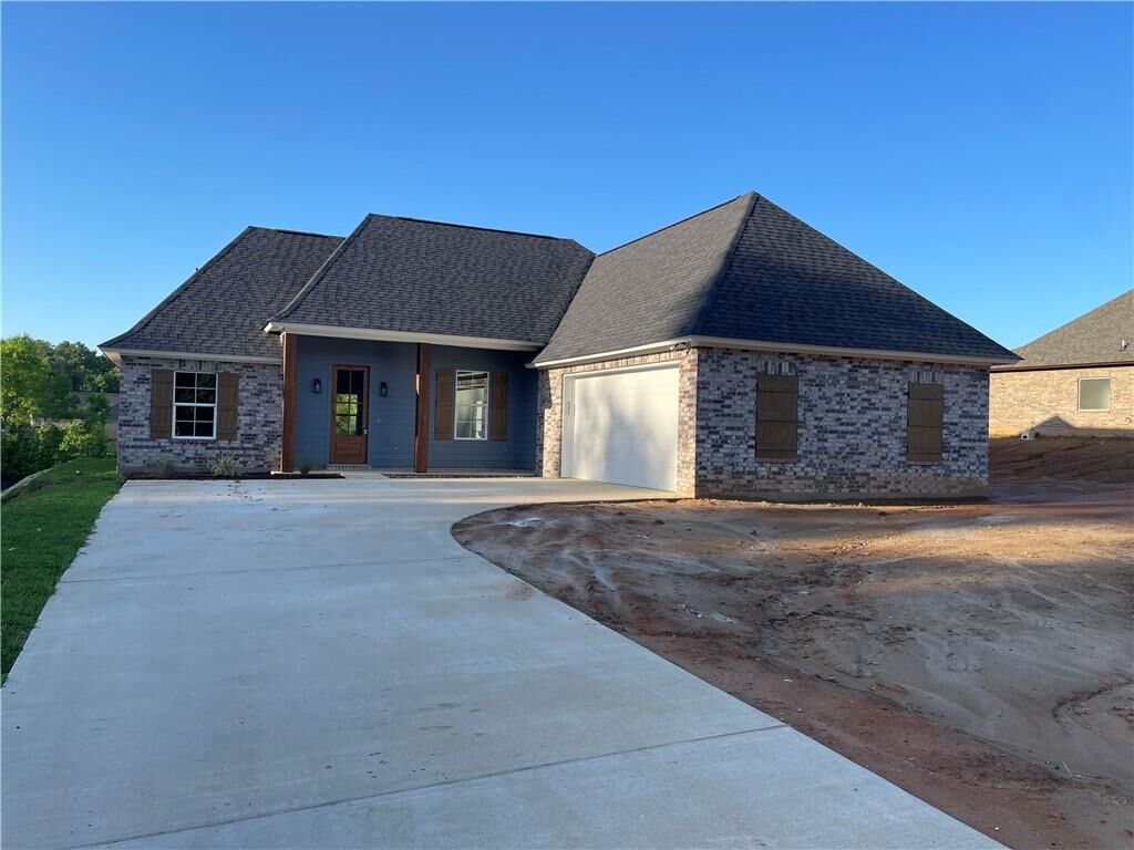 Property Photo: 107 Madalyn Drive LA 71457