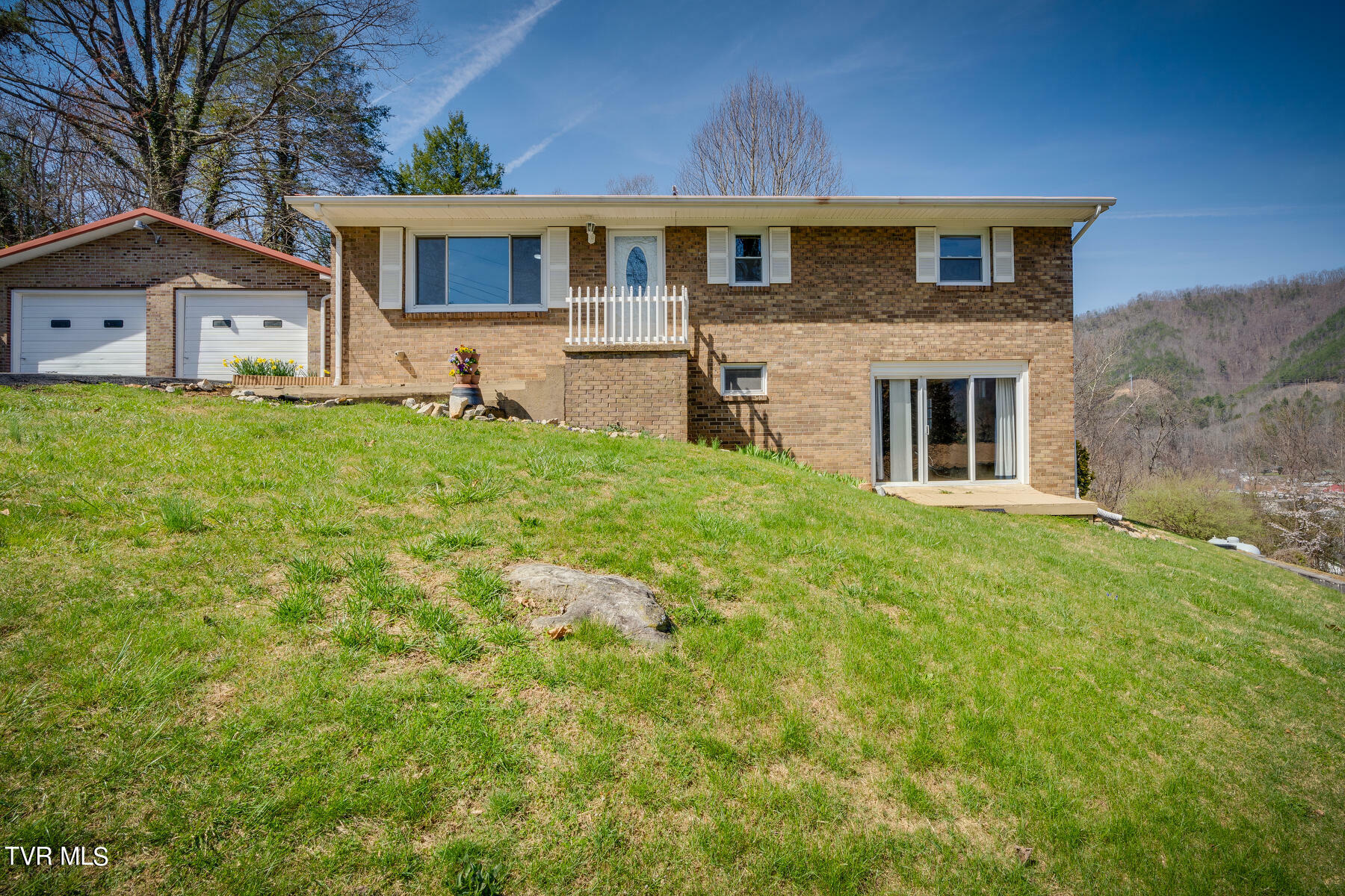 Property Photo:  212 Dogwood Acres Road  TN 37658 