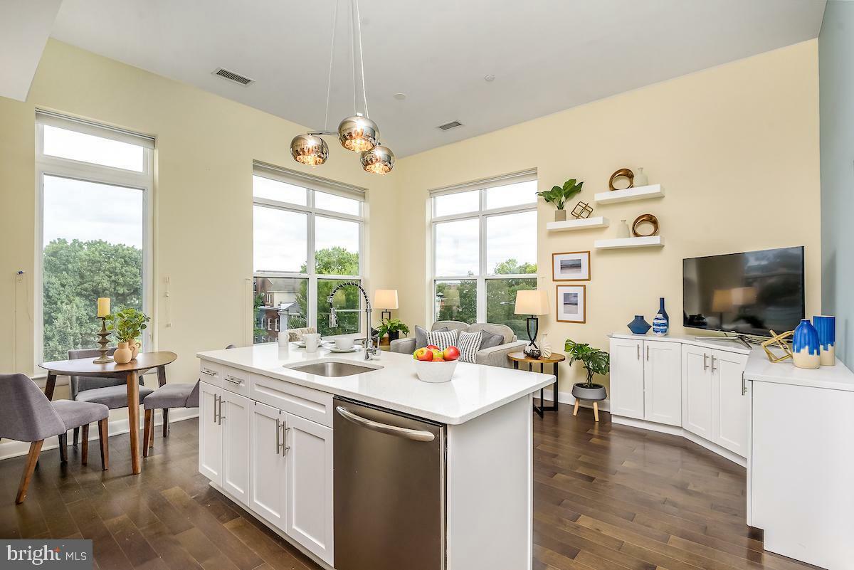 Property Photo: 401 15th Street SE 402 DC 20003