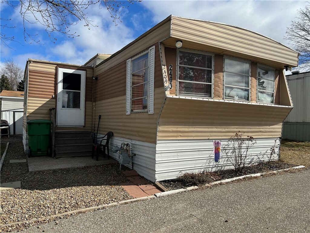 Property Photo:  2409 Rollahome Drive  PA 16506 