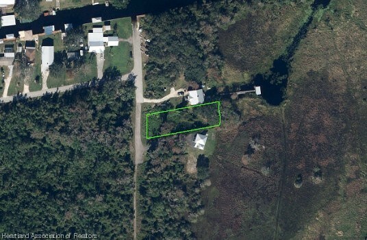 Property Photo:  613 Lakesedge Drive  FL 33852 