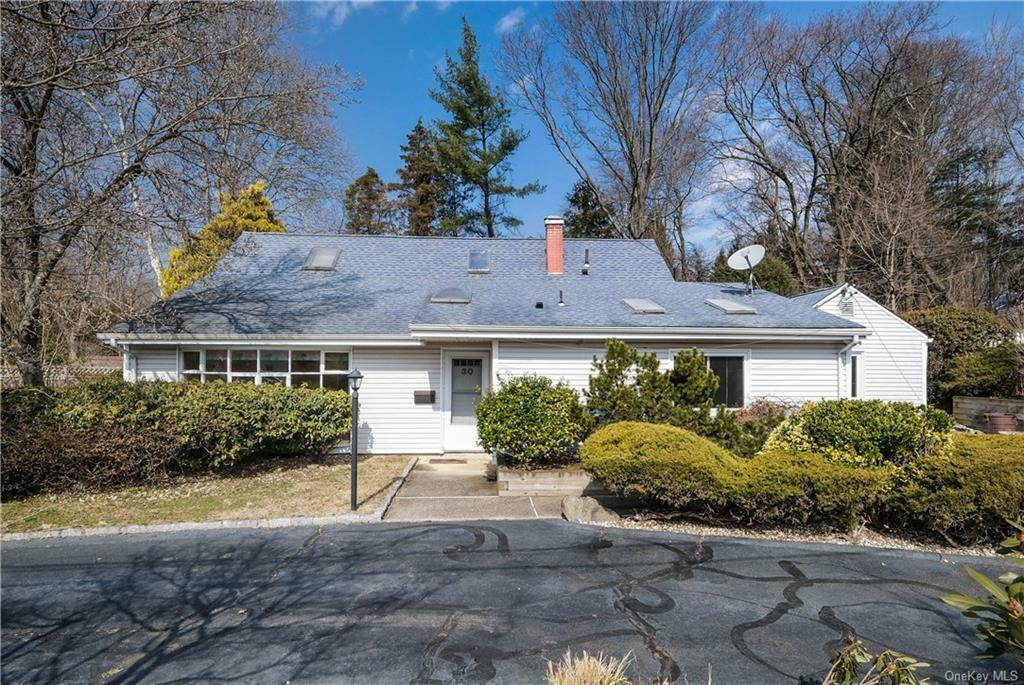 Property Photo:  30 Brook Lane  NY 10573 