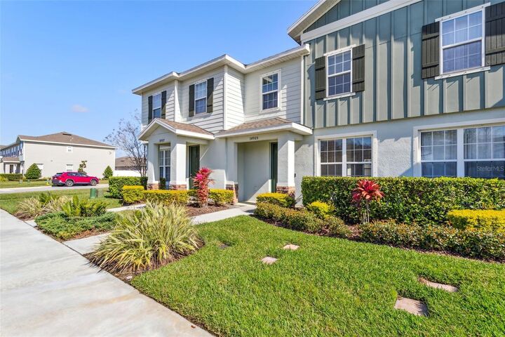 Property Photo:  14925 Promenade Parkway  FL 33556 