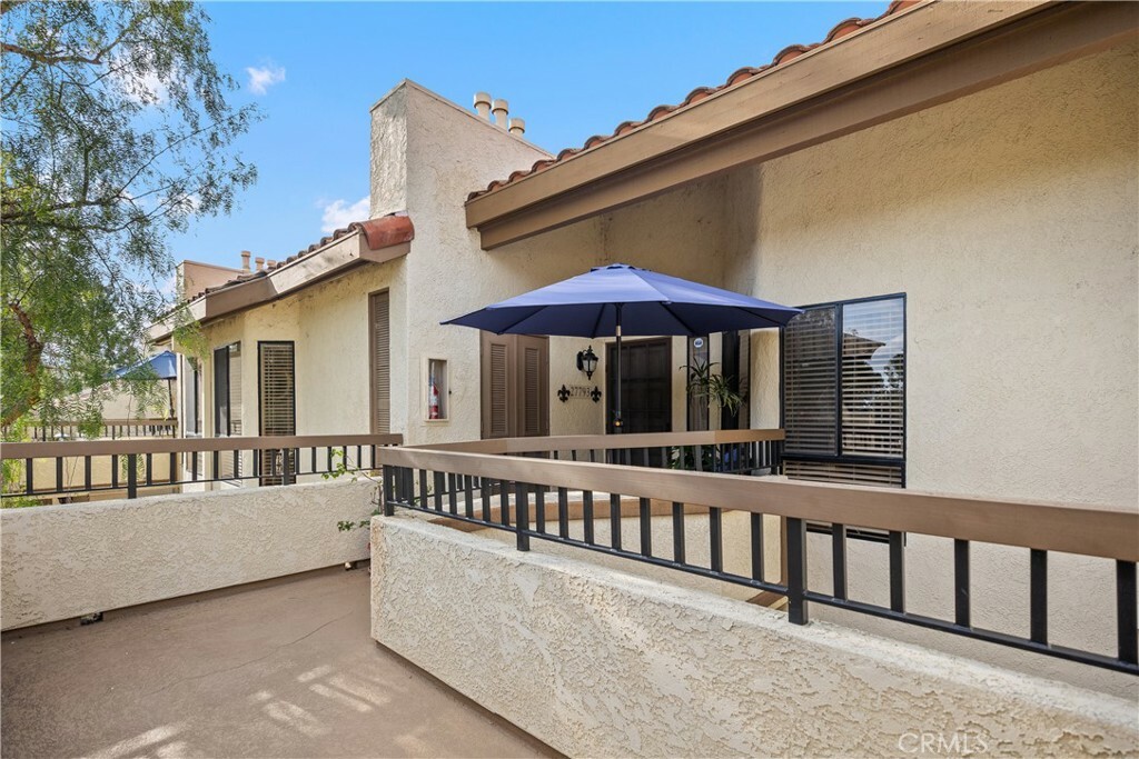 Property Photo: 27793 Rota 14 CA 92692