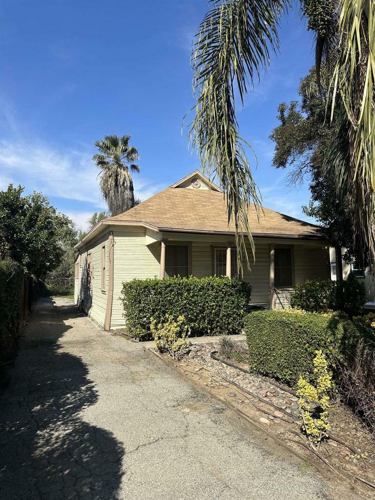 Property Photo:  3141 Locust Street  CA 92501 