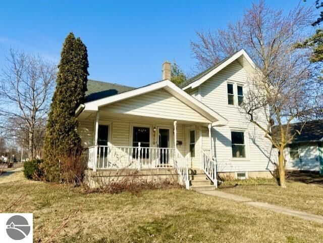 Property Photo:  910 W Superior Street  MI 48801 