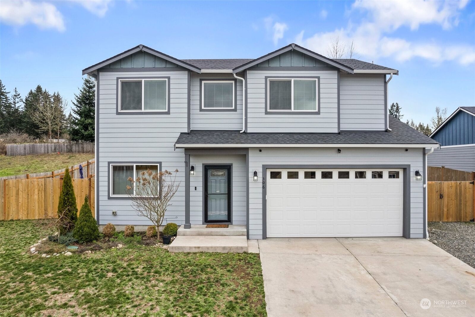 Property Photo:  306 Middleton Court SE  WA 98576 