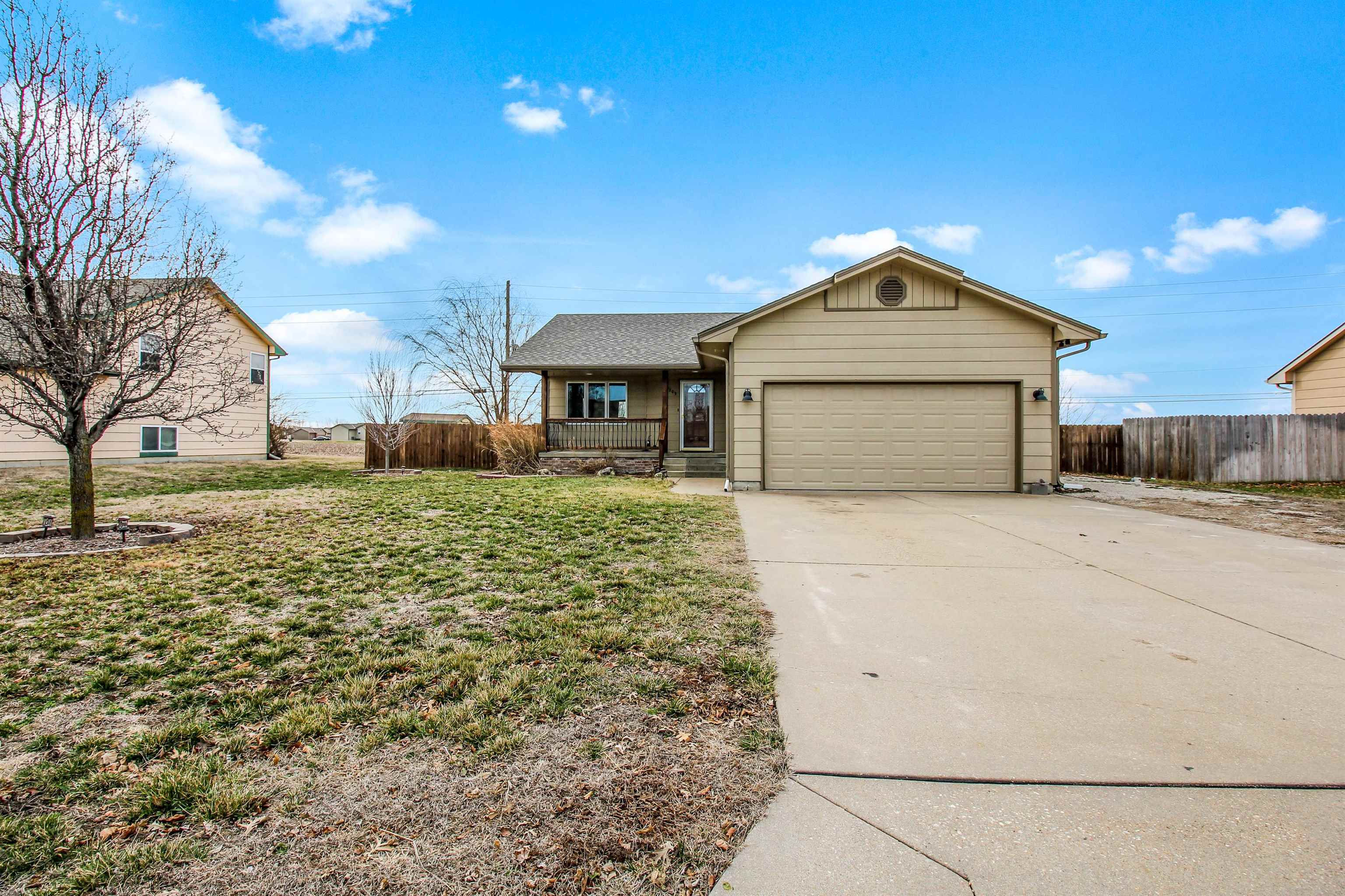 Property Photo:  209 Wheatridge Dr  KS 67114 