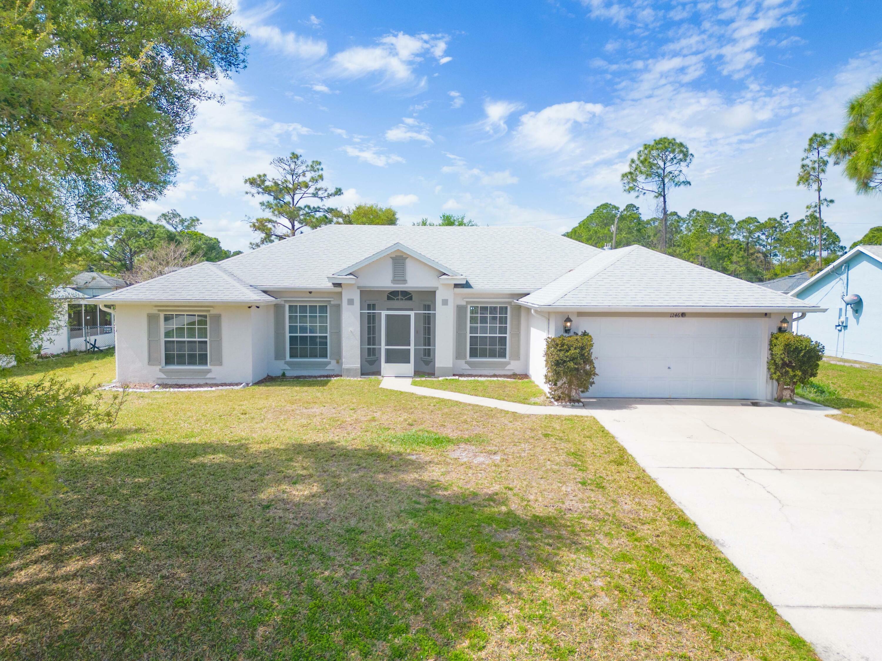 Property Photo:  1246 Camas Avenue NW  FL 32907 