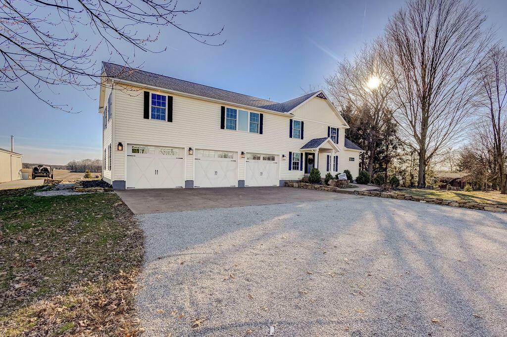 Property Photo:  1488 Eckard Road  OH 43011 