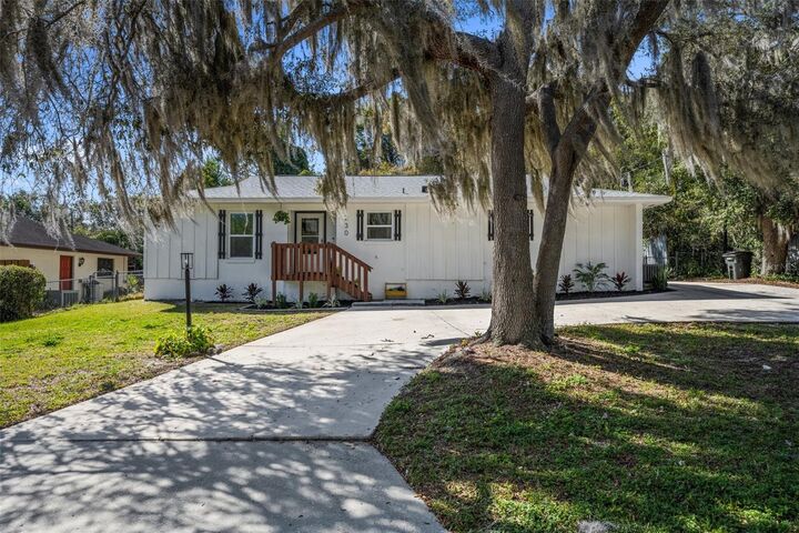 Property Photo:  230 Acacia Road  FL 32713 