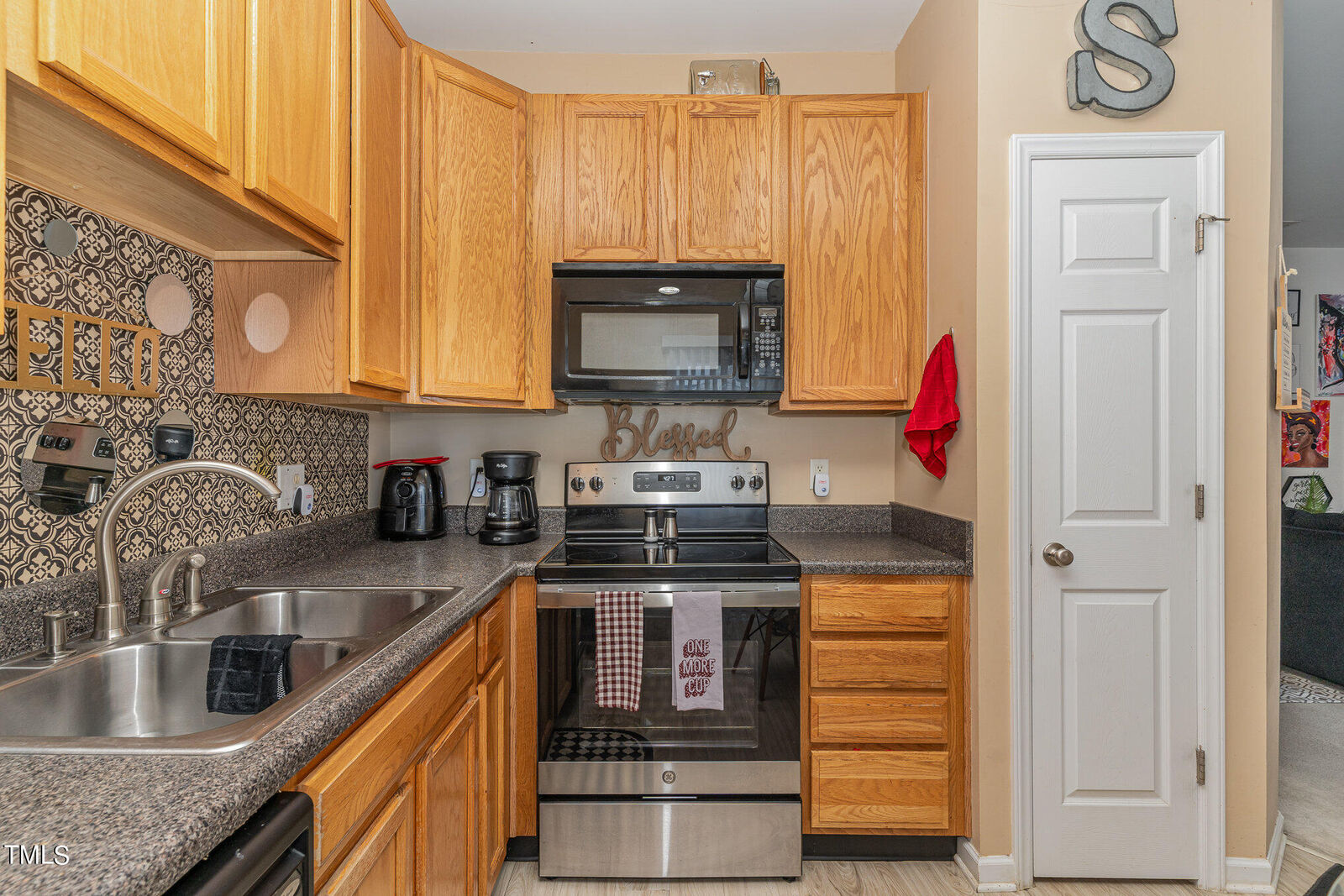 Property Photo: 320 Gilman Lane 111 NC 27610