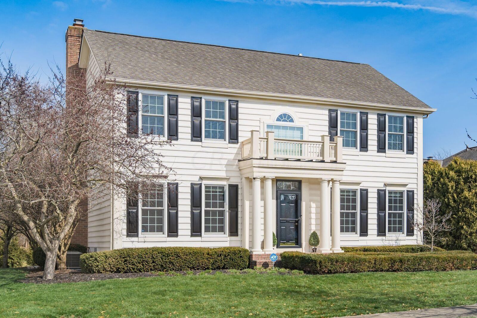 Property Photo:  7376 Tottenham Place  OH 43054 