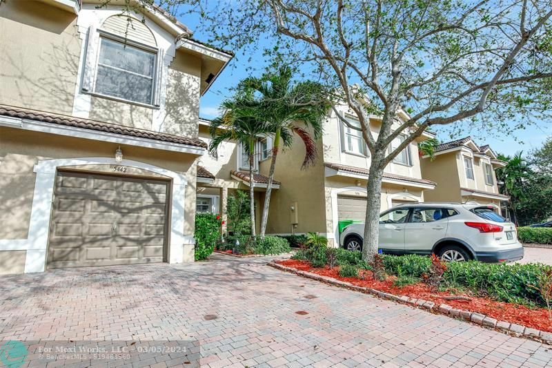 Property Photo: 5442 NW 90th Ave 5442 FL 33351