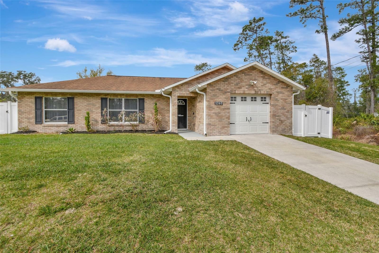 Property Photo:  1380 9th Avenue  FL 32724 