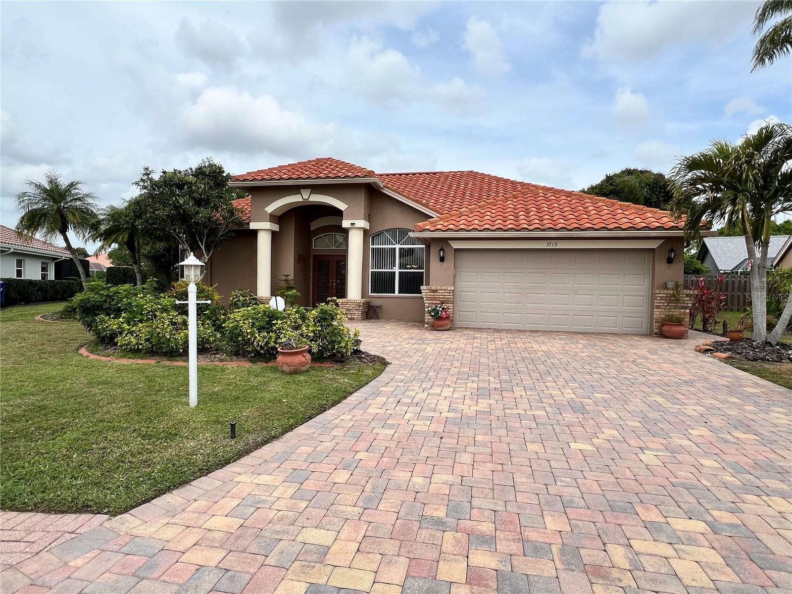 Property Photo:  3715 72nd Ave E  FL 34243 