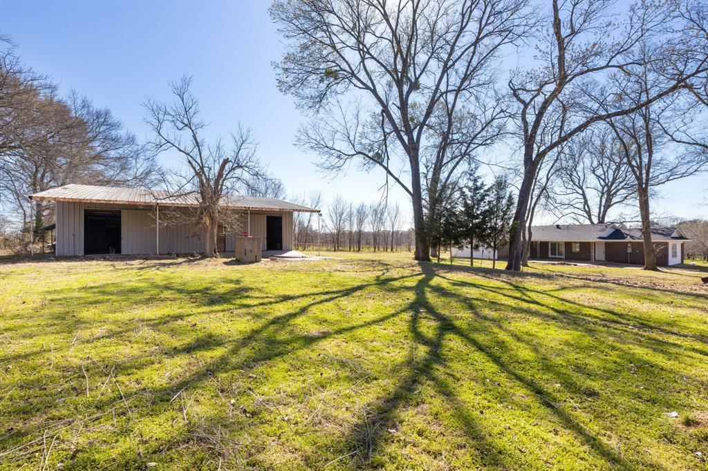 Property Photo:  516 E Cook Street  TX 75124 