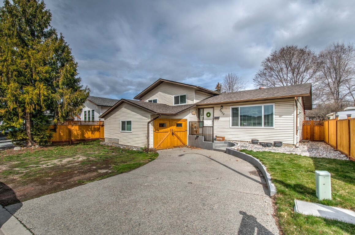 Property Photo:  5633 Willow Drive  BC V1T 8N8 