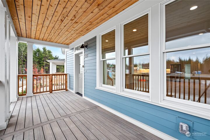 Property Photo:  433 E Compass Street  WA 98571 