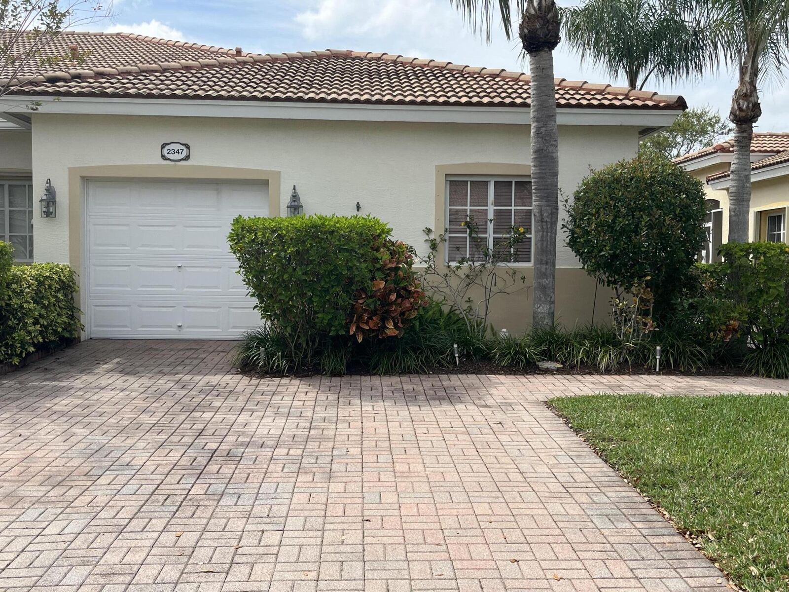 Property Photo:  2347 Windjammer Way  FL 33411 