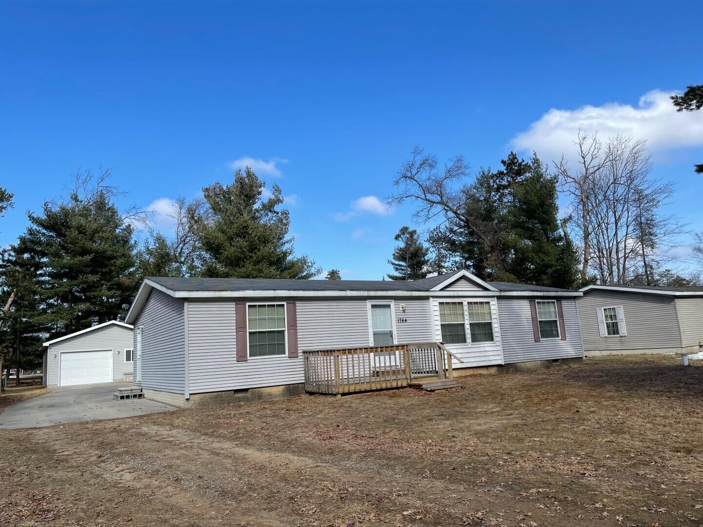 Property Photo: 1764 W Emery Road MI 48651