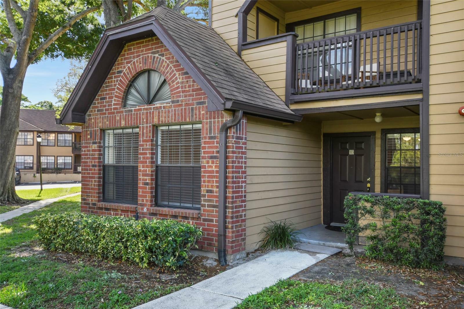 Property Photo:  355 Lakepointe Drive 103  FL 32701 