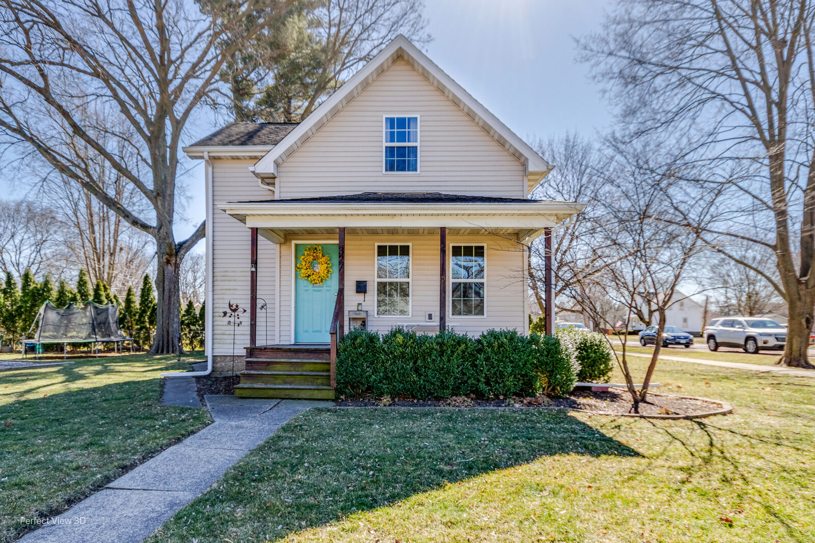 Property Photo: 327 W 2nd Street IL 60954