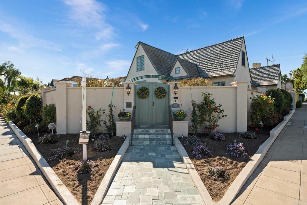 Property Photo: 400 B Avenue CA 92118