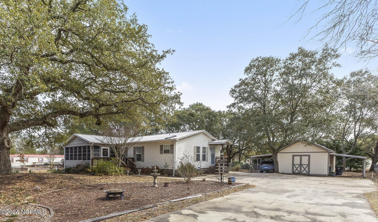 Property Photo: 3021 Martin Street SW NC 28470