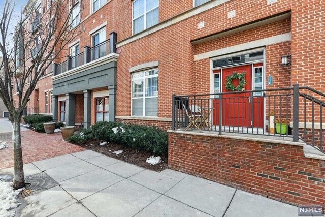 443 2nd Street 304  Jersey City NJ 07302 photo