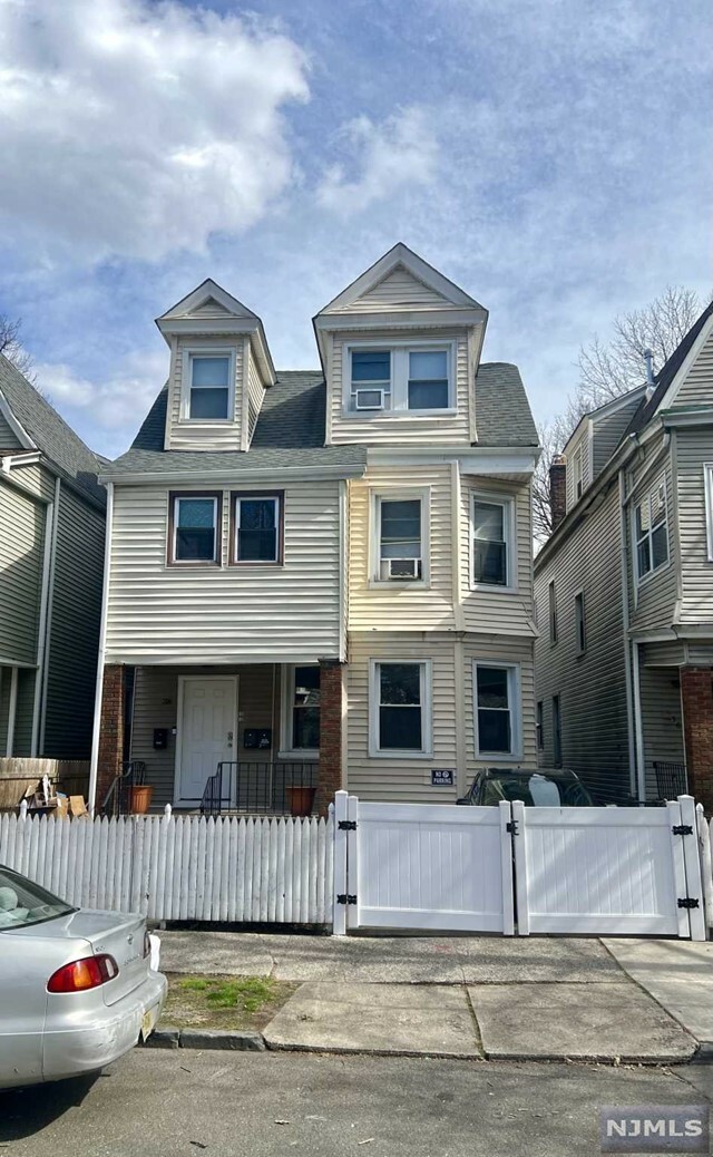 Property Photo:  38 North 18th Street 1  NJ 07017 