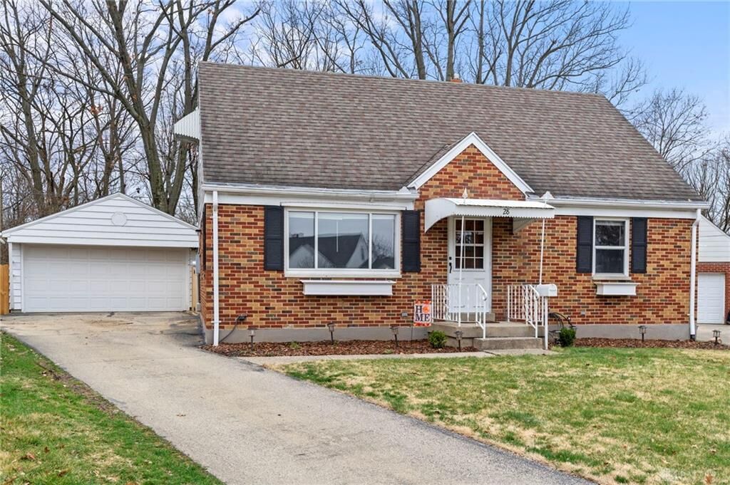 Property Photo:  28 Brad Circle  OH 45410