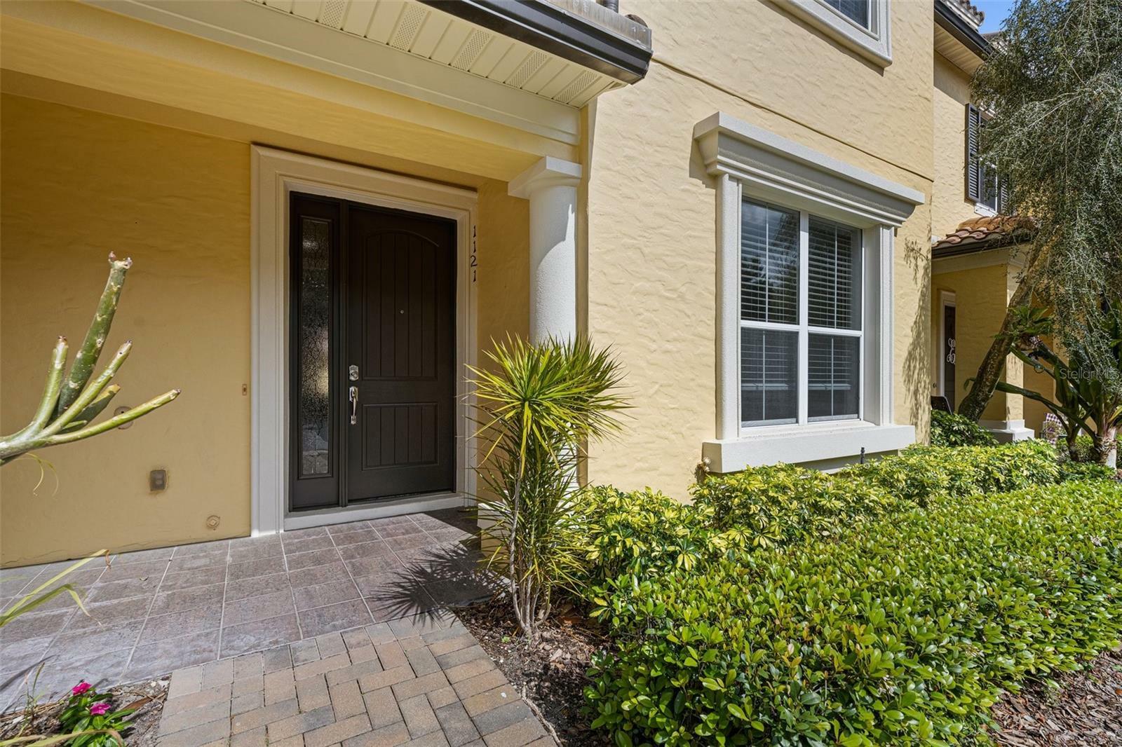 Property Photo: 1121 Charming Street FL 32751