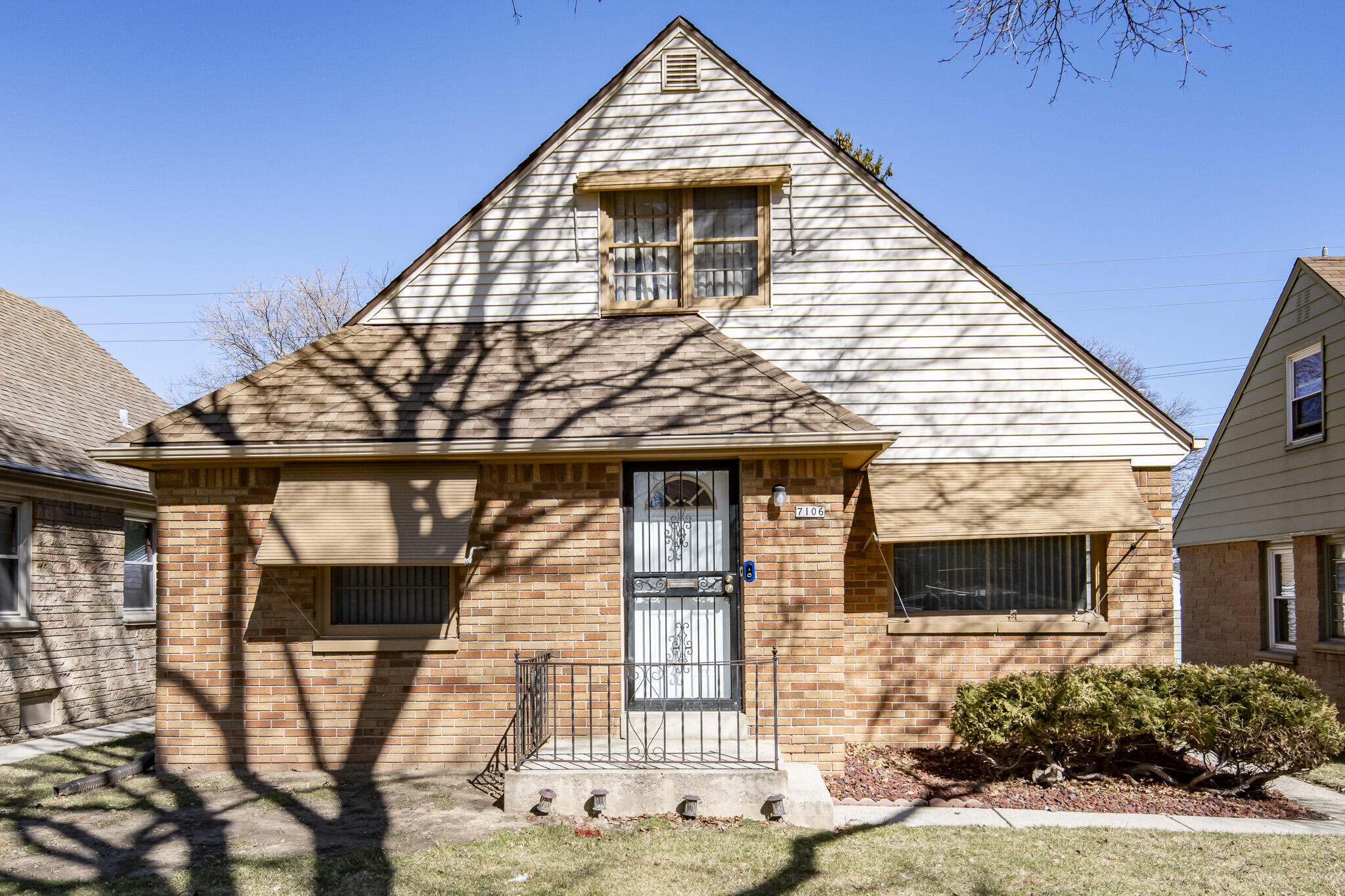 Property Photo: 7106 W Medford Ave WI 53218