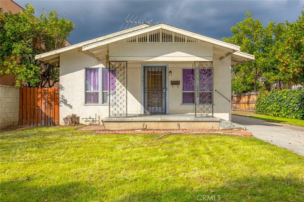 Property Photo:  561 Palm Drive  CA 91202 