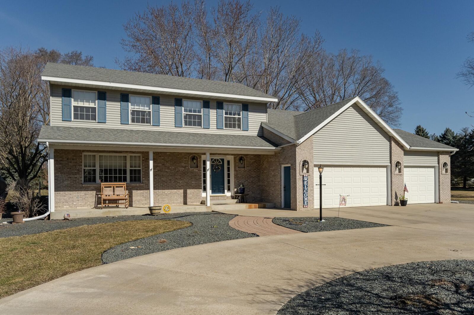 Property Photo: 1521 Ridge Drive NE MN 55906