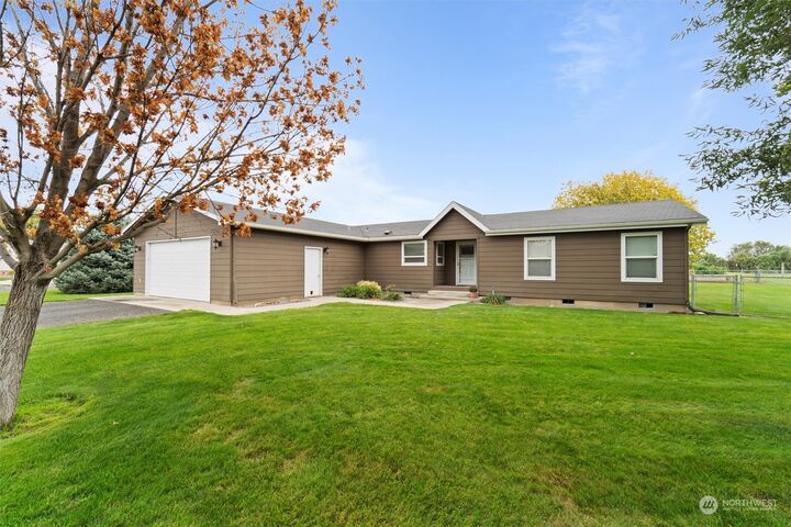 Property Photo:  114 Sierra Lane  WA 99360 