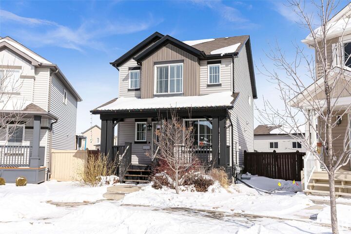 House for sale in Edmonton 5604 17 Avenue SW, Edmonton, AB T6X 1P8