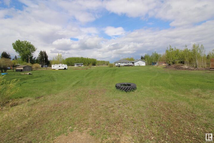 Property Photo: 204 57328 Range Road 30 AB T0E 0X0