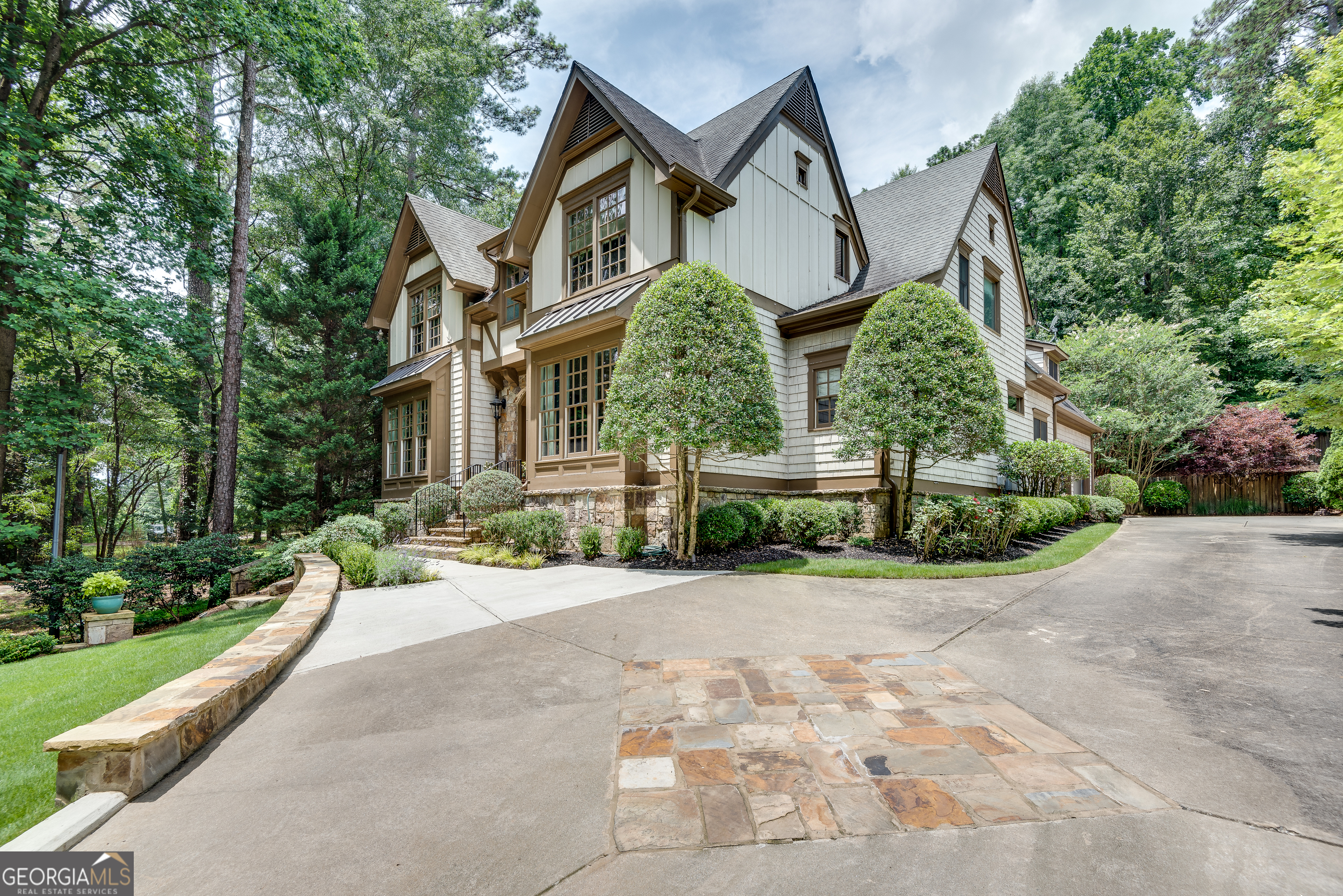 Property Photo:  1889 Moores Mill Road NW  GA 30318 