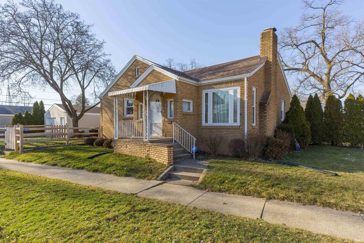 1305 Oakwood Boulevard  South Bend IN 46616 photo