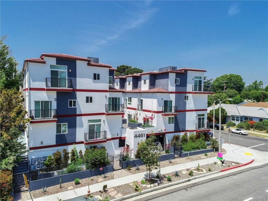 Property Photo:  4461 Tujunga Avenue 109  CA 91602 