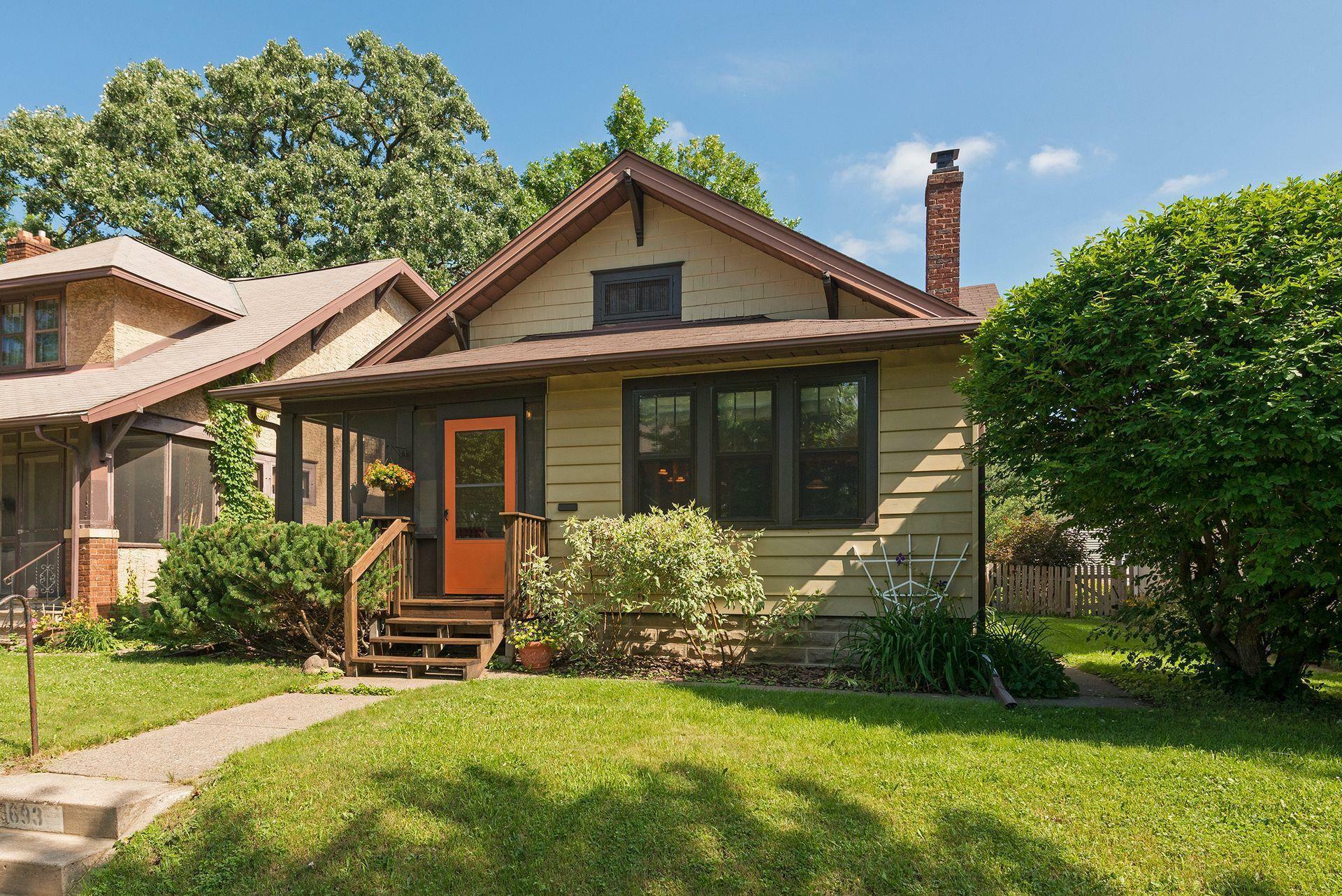 Property Photo:  1693 Jefferson Avenue  MN 55105 