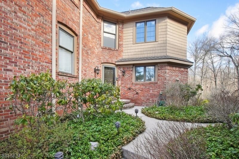 Property Photo: 5 Penna Ct NJ 07932