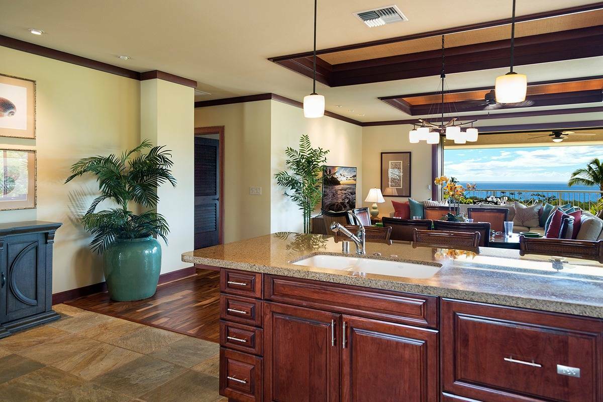 Property Photo:  62-3600 Amaui Pl D202  HI 96743 