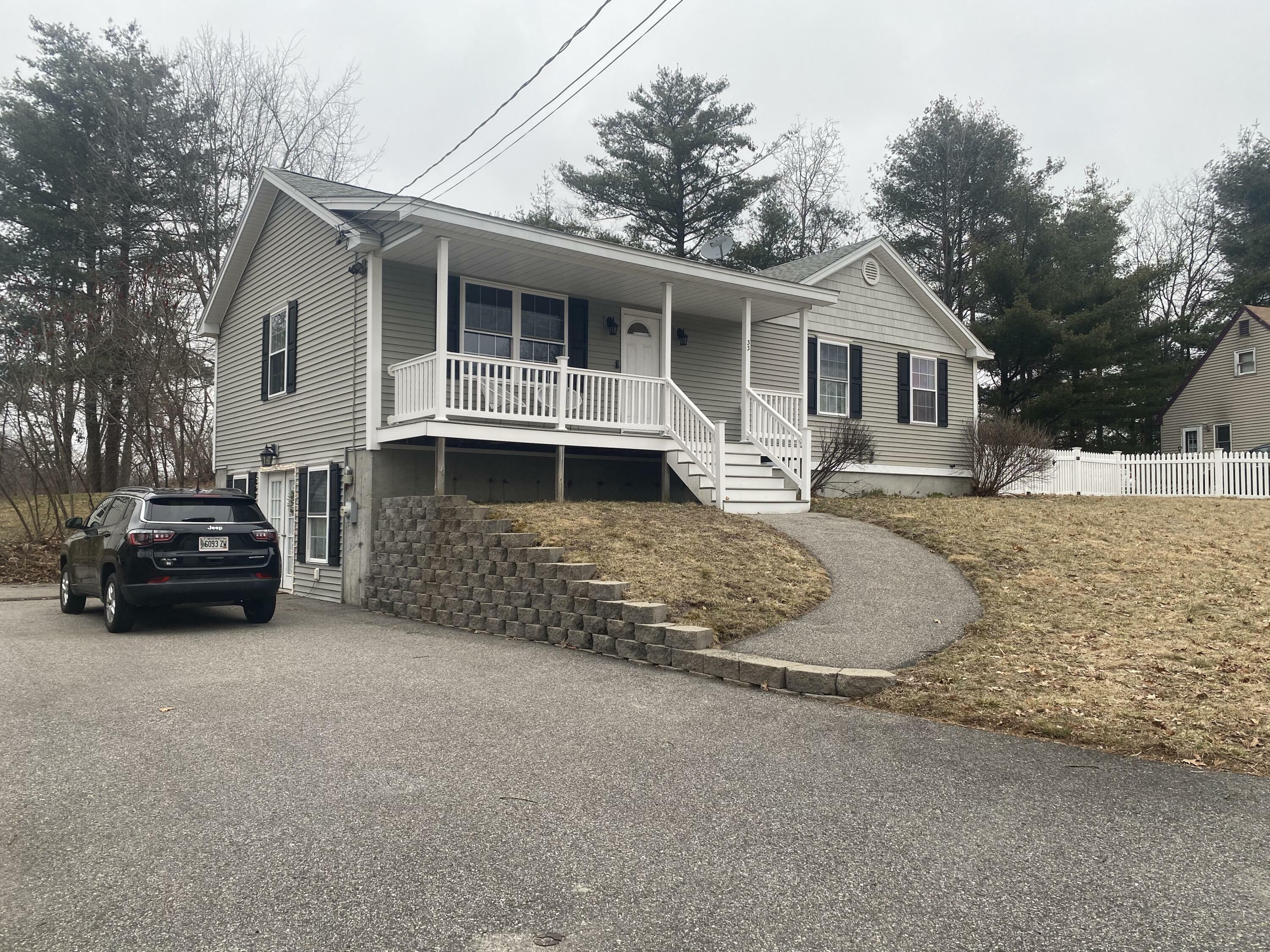 Property Photo: 33 Yvonne Street ME 04073