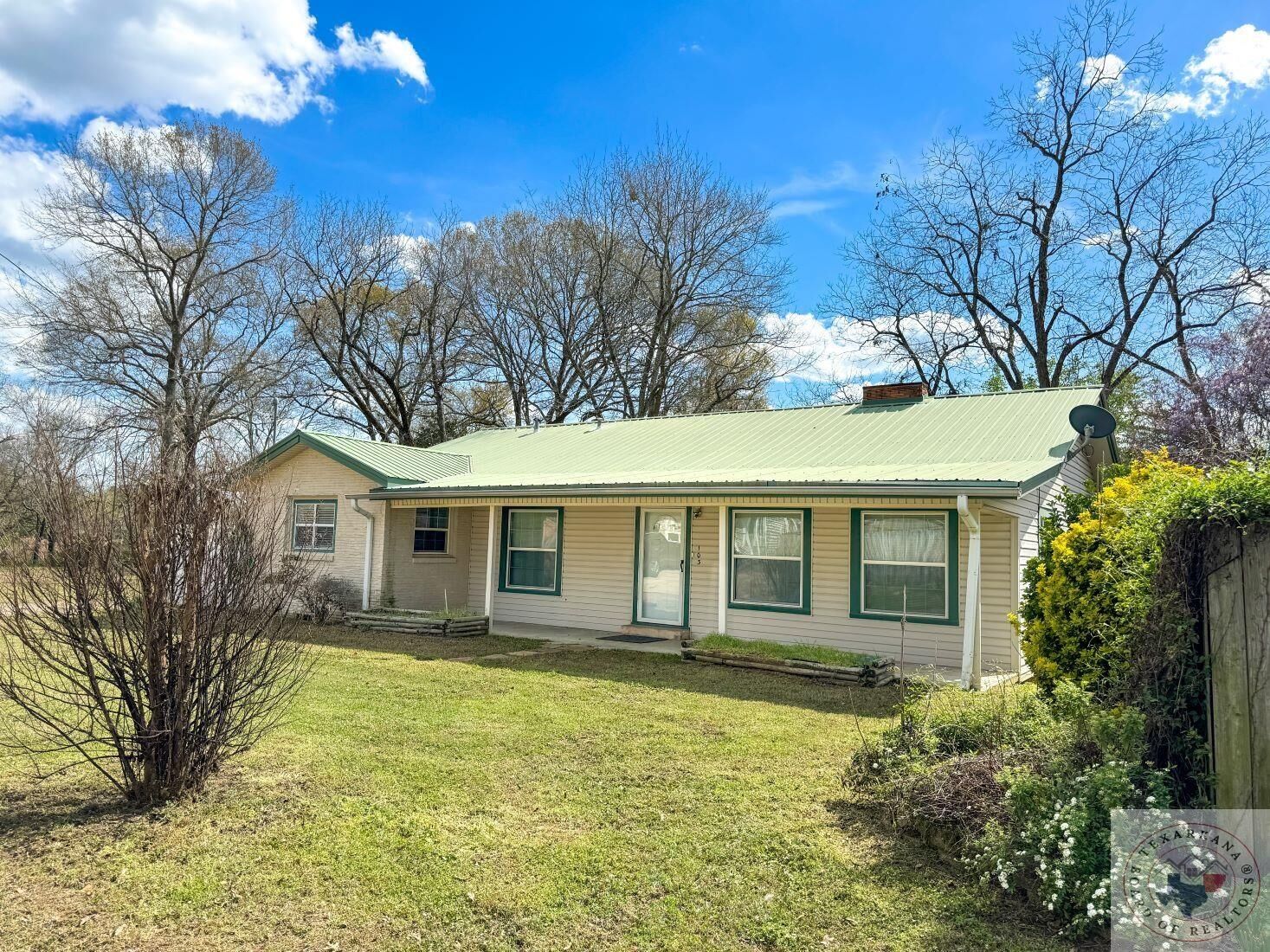 Property Photo:  103 Wood Street  TX 75551 