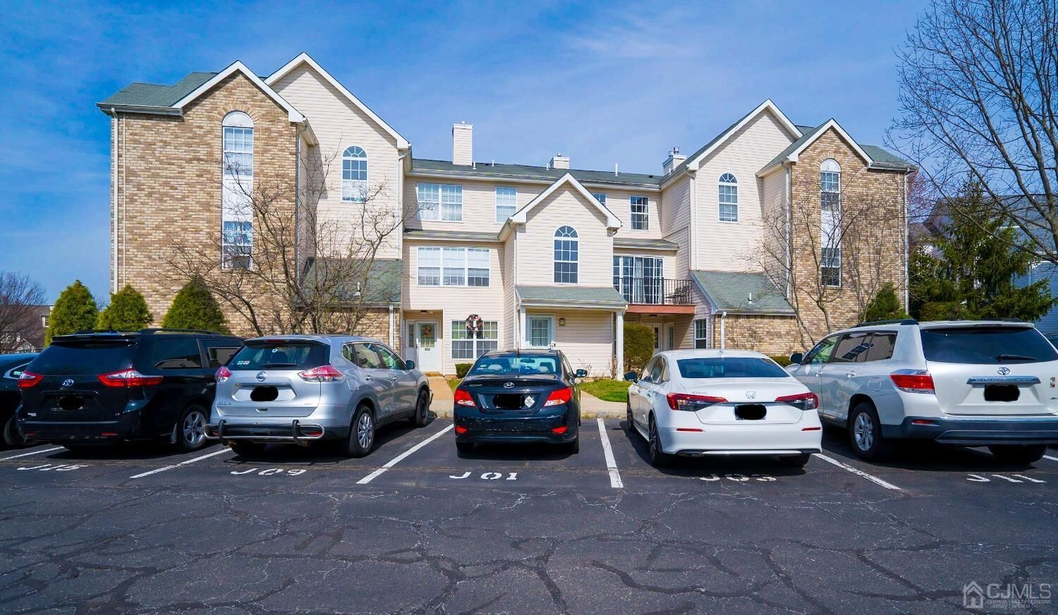 Property Photo: 1101 Stony Brook Way NJ 08902