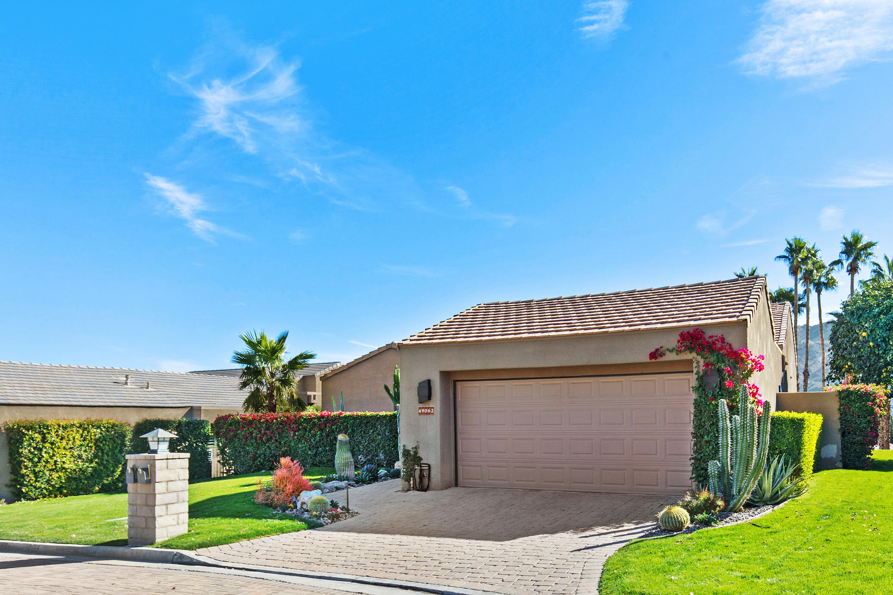 Property Photo:  49062 Mariposa Drive  CA 92260 