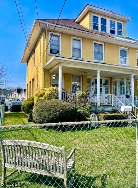 Property Photo:  327 Stiles St  NJ 07208 